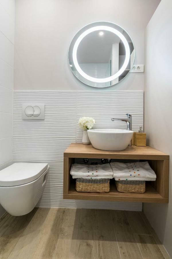 Studio Apartments Petar In Old Part Of Town สปลิท ภายนอก รูปภาพ