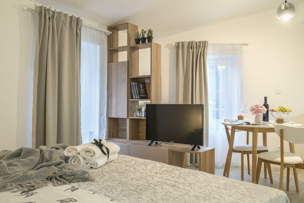 Studio Apartments Petar In Old Part Of Town สปลิท ภายนอก รูปภาพ